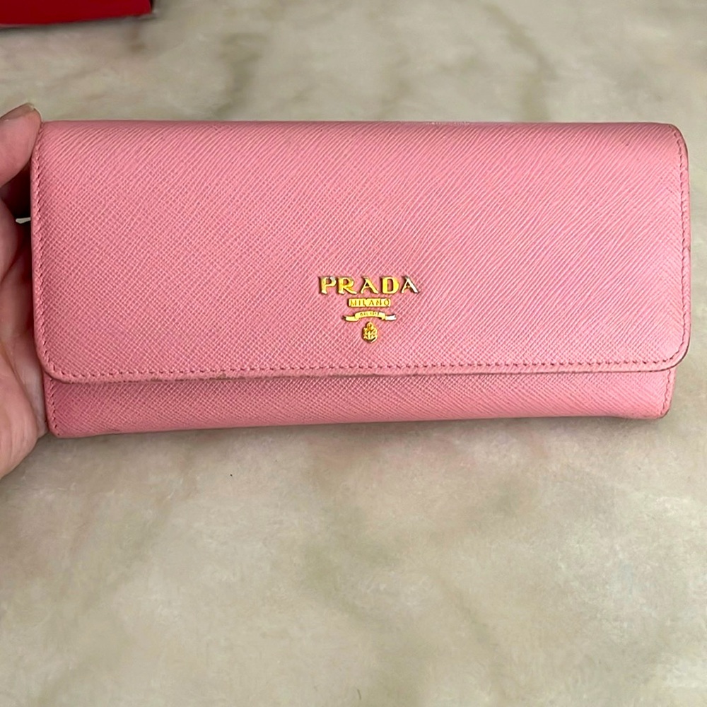 Prada Pink Women's wallet with card holder